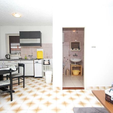 Tribunj Apartmani Екстер'єр фото