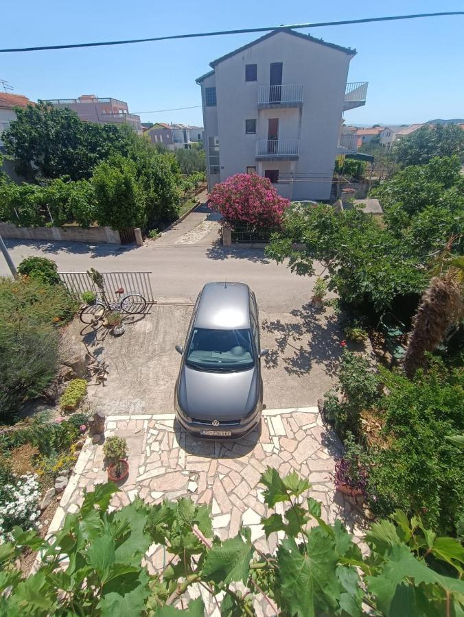 Tribunj Apartmani Екстер'єр фото