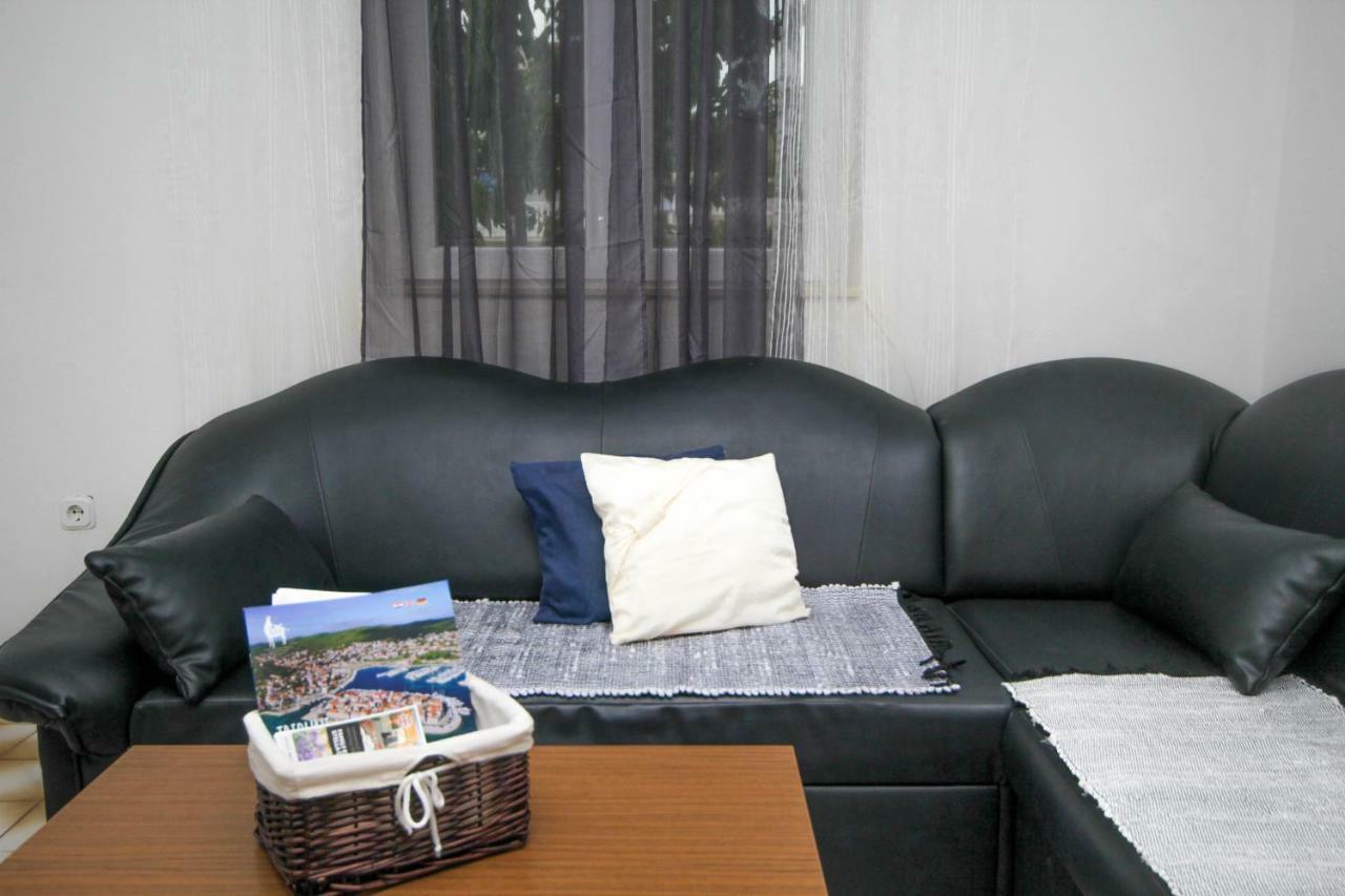 Tribunj Apartmani Екстер'єр фото