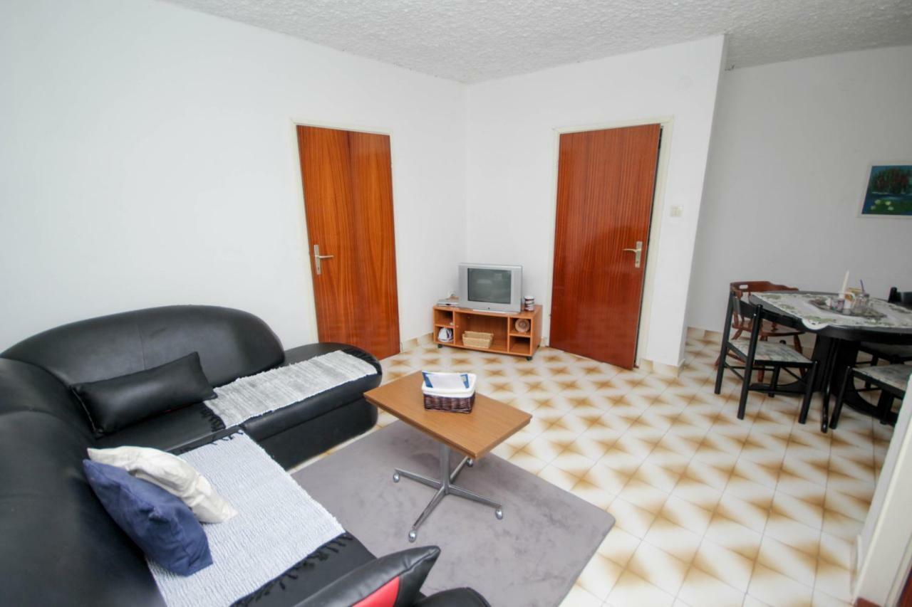 Tribunj Apartmani Екстер'єр фото